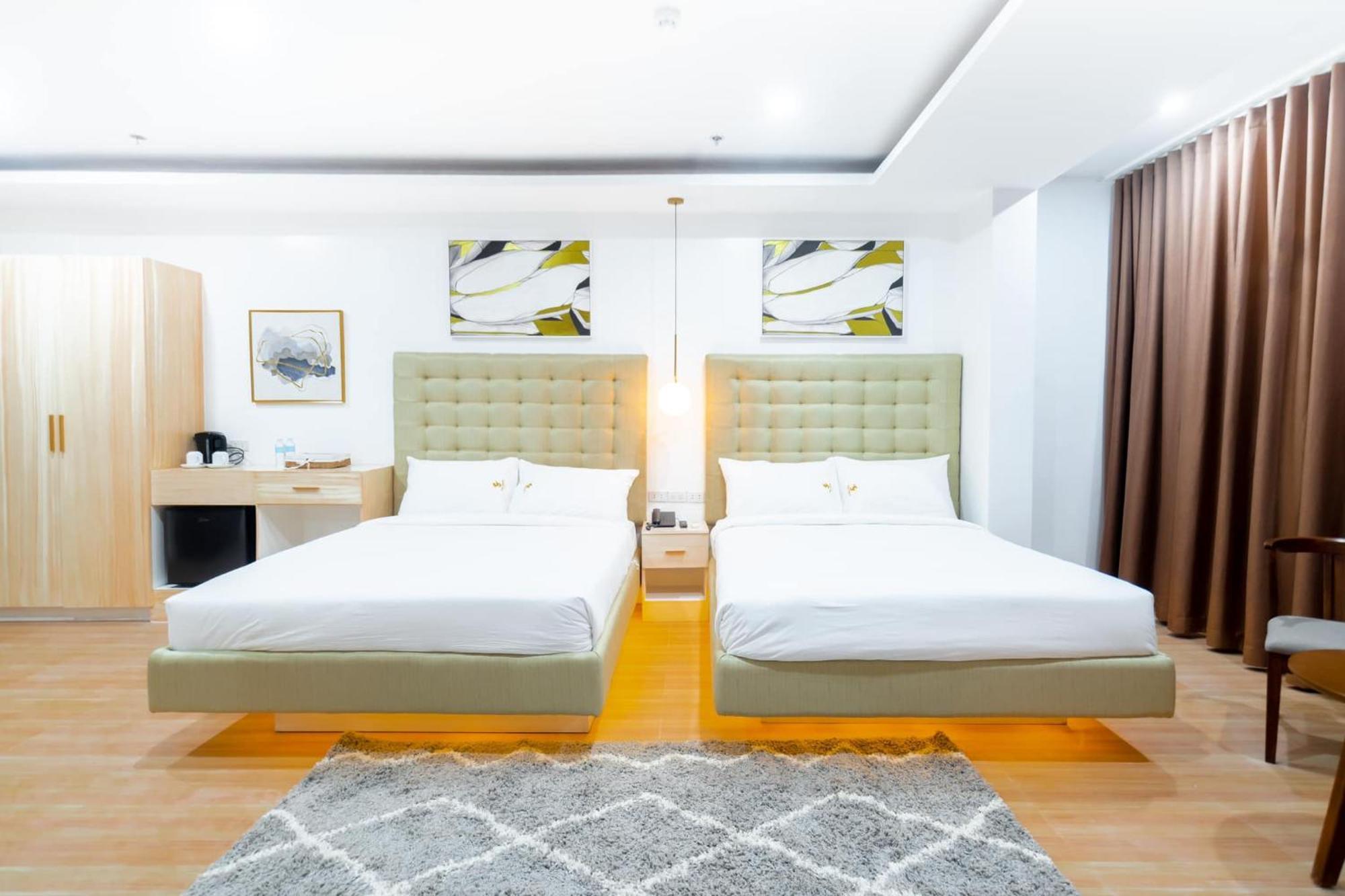 The Glend Hotel Iloilo Passi Buitenkant foto